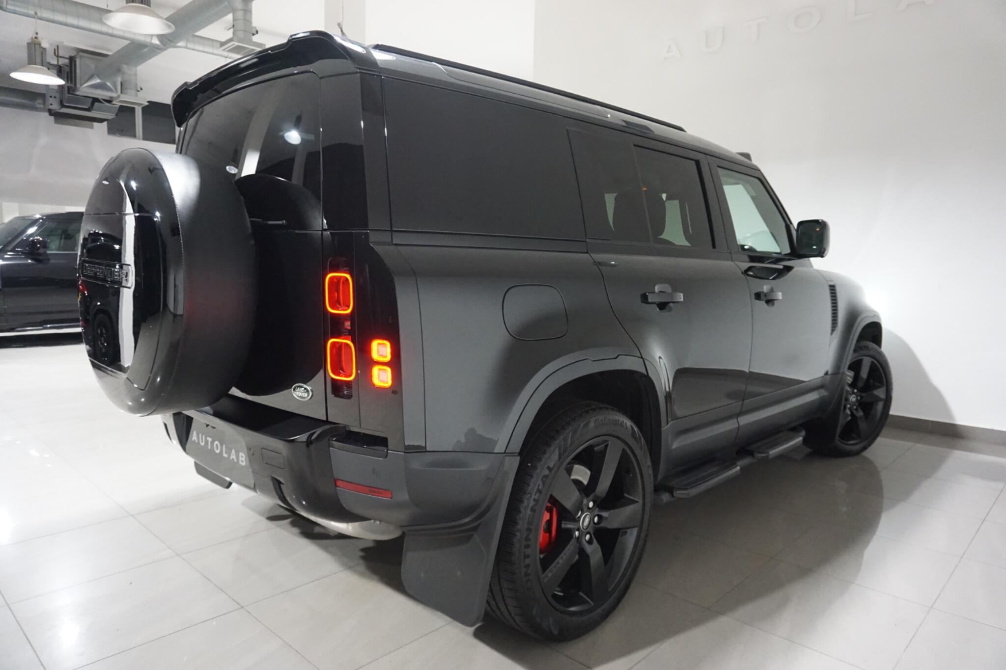 Land Rover Defender 110 3.0 D250 MHEV HSE Hard Top SUV 5dr Diesel Auto 4WD MWB Euro 6 (s/s) (250 ps)